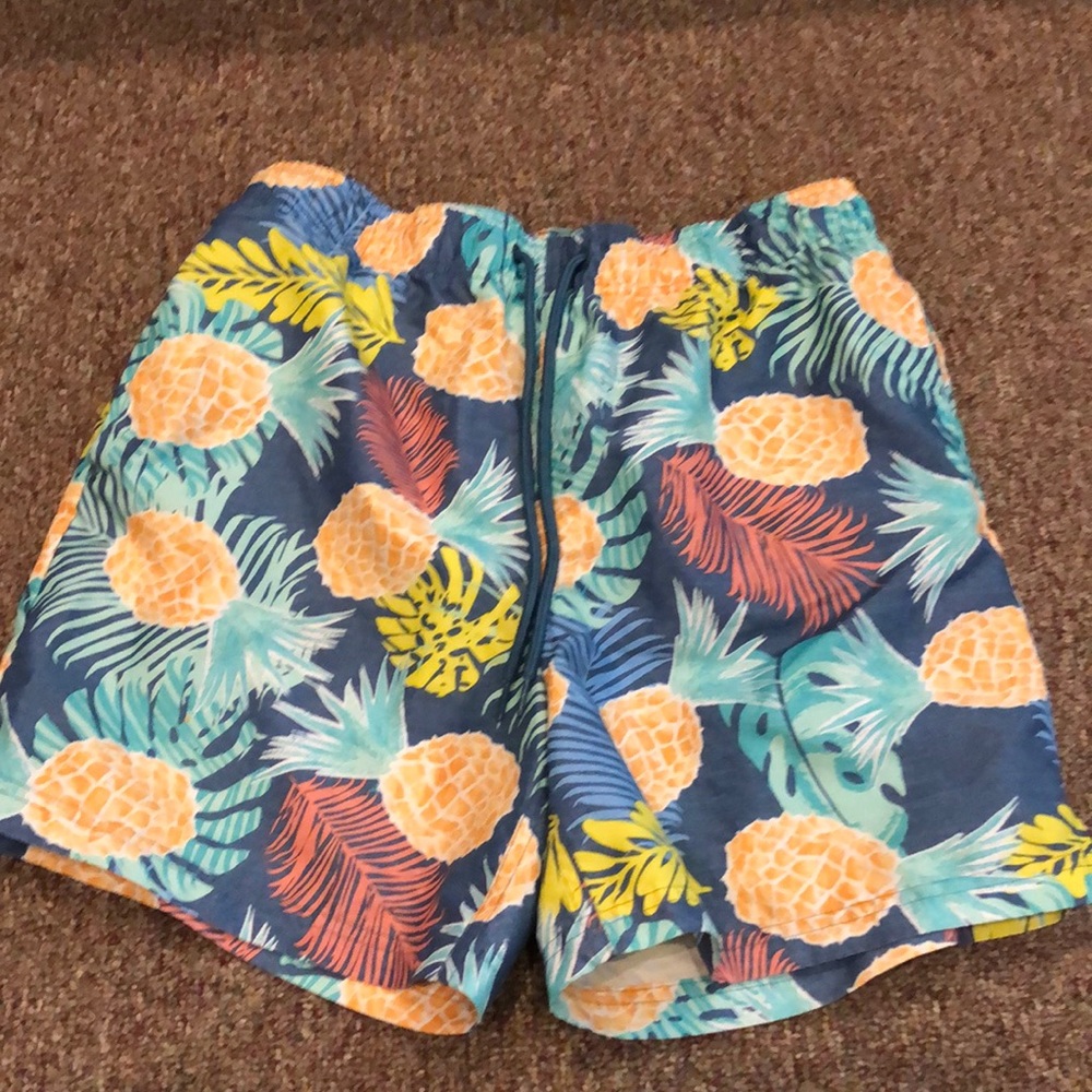 Men’s medium swim trunks.